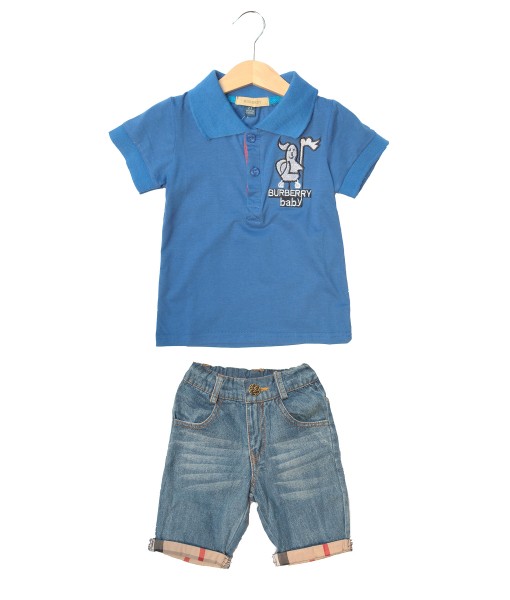 Collared Blue Tee + Short Jeans 1