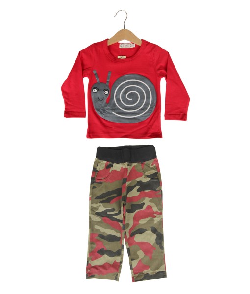 Snail Red Tee + Army Pant 1