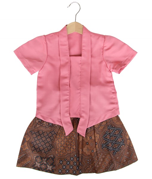 Classic Kutubaru Kebaya + Batik Skirt - Pink 1